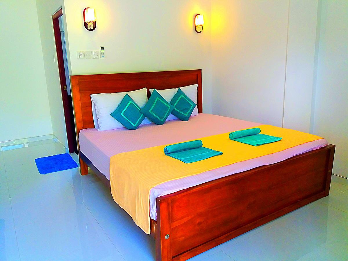 A&B Resort Negombo Kudapaduwa Exterior foto