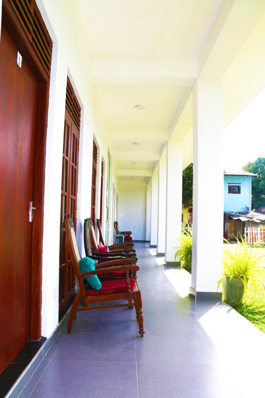 A&B Resort Negombo Kudapaduwa Exterior foto