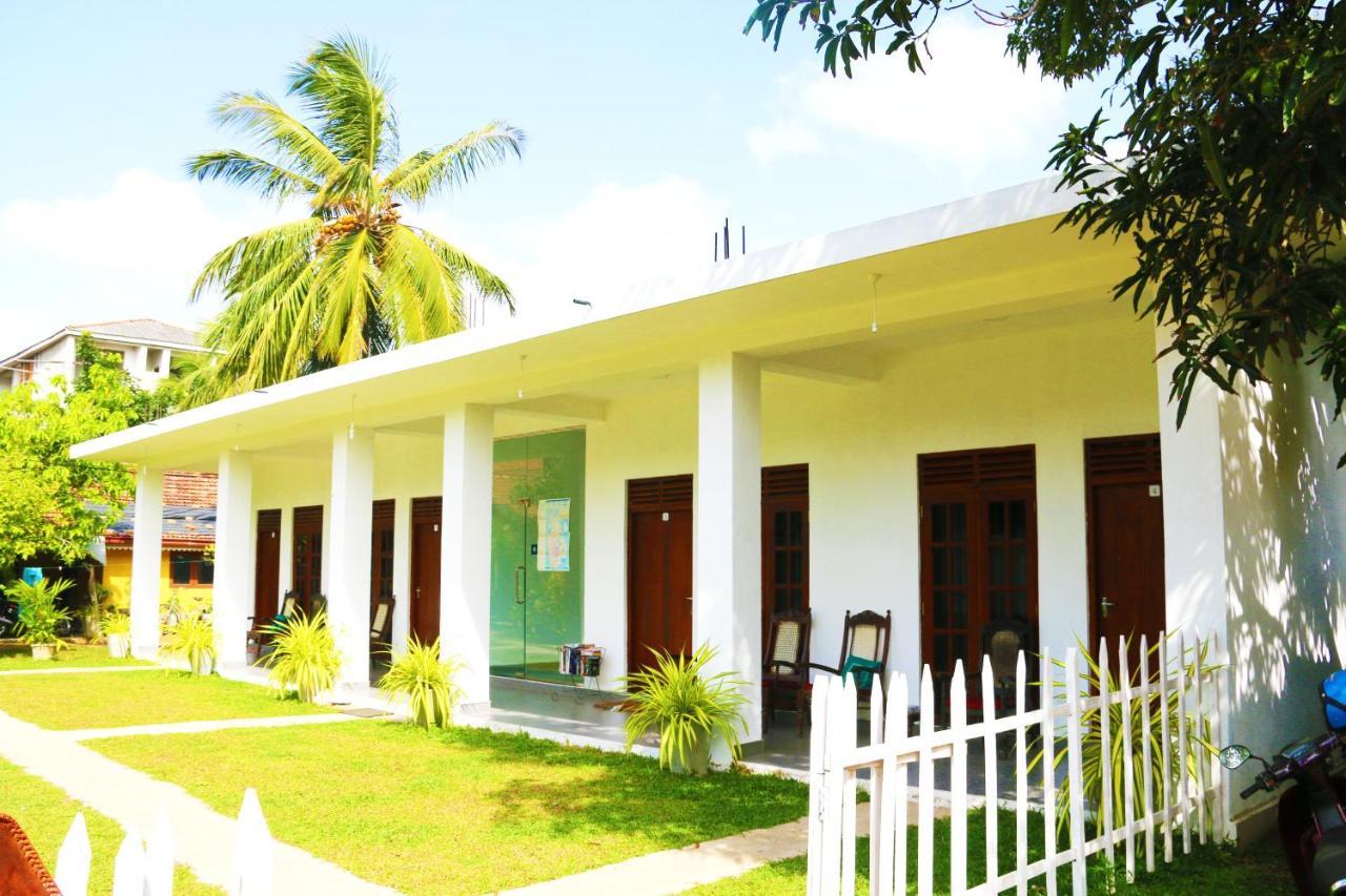 A&B Resort Negombo Kudapaduwa Exterior foto