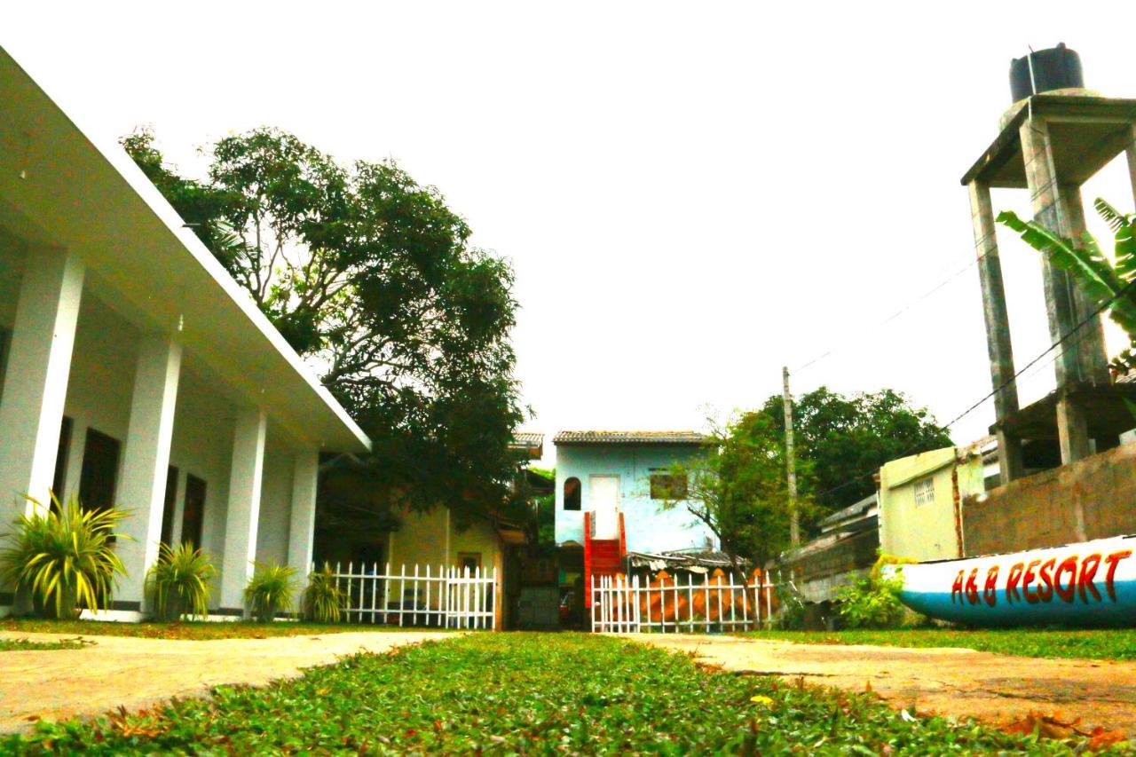 A&B Resort Negombo Kudapaduwa Exterior foto
