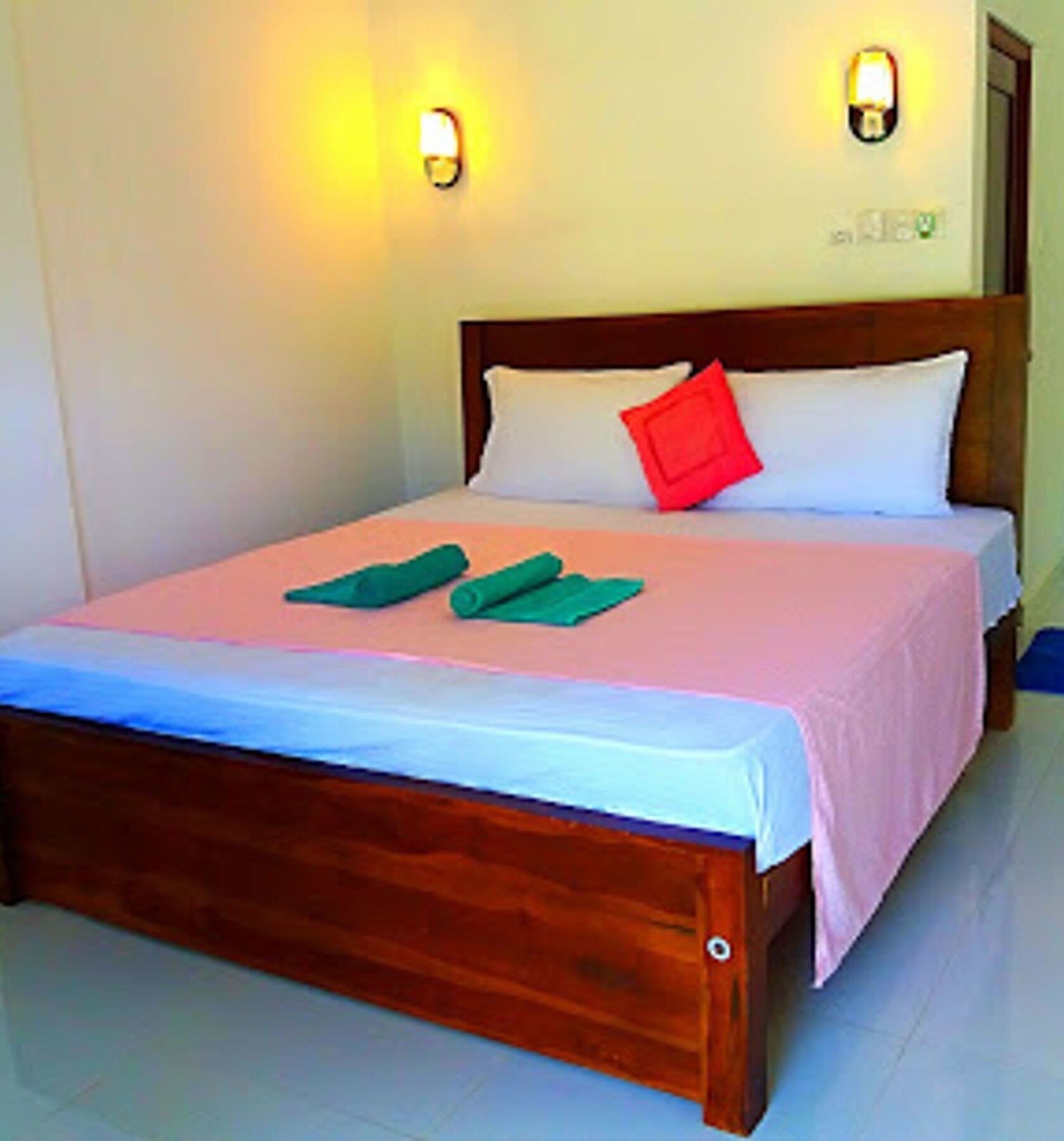 A&B Resort Negombo Kudapaduwa Exterior foto